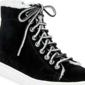 Steve Madden Sunny bootie, size 10 Brand New